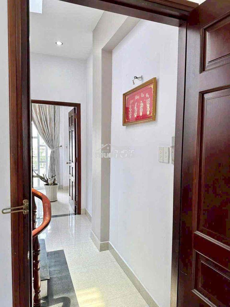 Nhà [ 4x 14] 3 lầu ( 5pn,4wc) ,có nội thất —mã lò —đsố 2 - 3