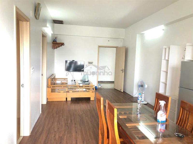 Cần cho thuê căn hộ 72m2, ban công view hồ, nội thất đầy đủ .