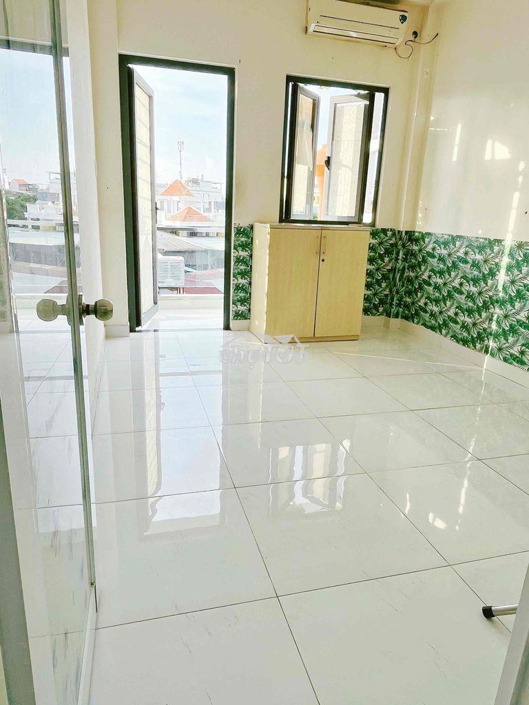 Cho thuê phòng trọ kinh dương vương có ban công ( gần eon bình tân)