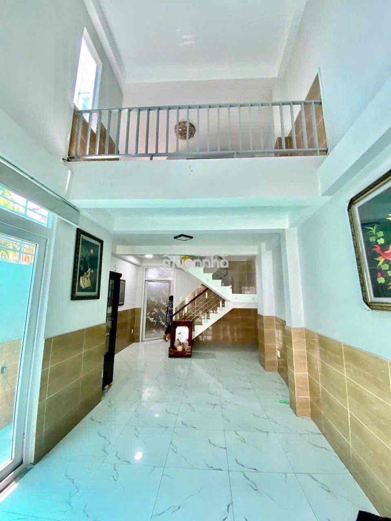 Nhà 5pn - 5 wc ngay vòng xoay an lạc