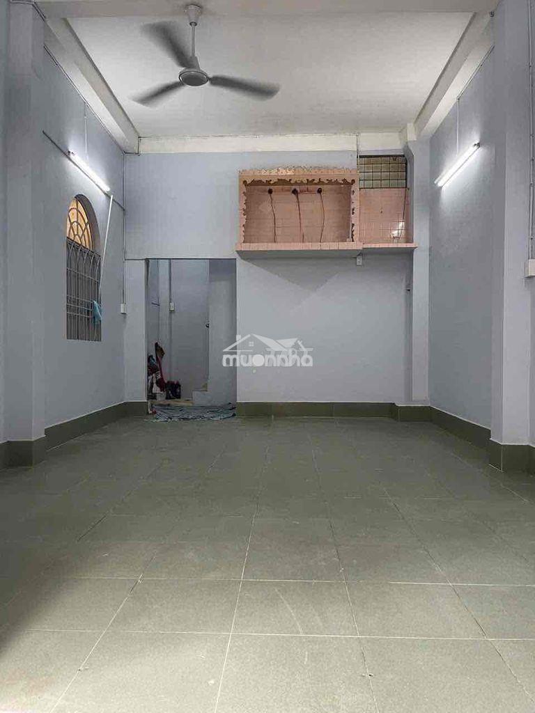 Cho thuê nhà mặt tiền hẻm kinh doanh lạc long quân q11 - 5 tầng - 2