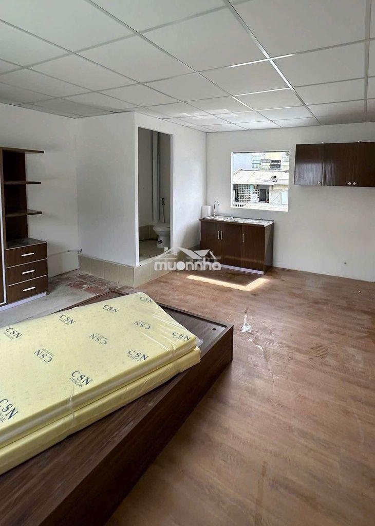 Khai trương studio cửa sổ ban công chỉ từ 4tr5 ngay ngã tư hàng xanh