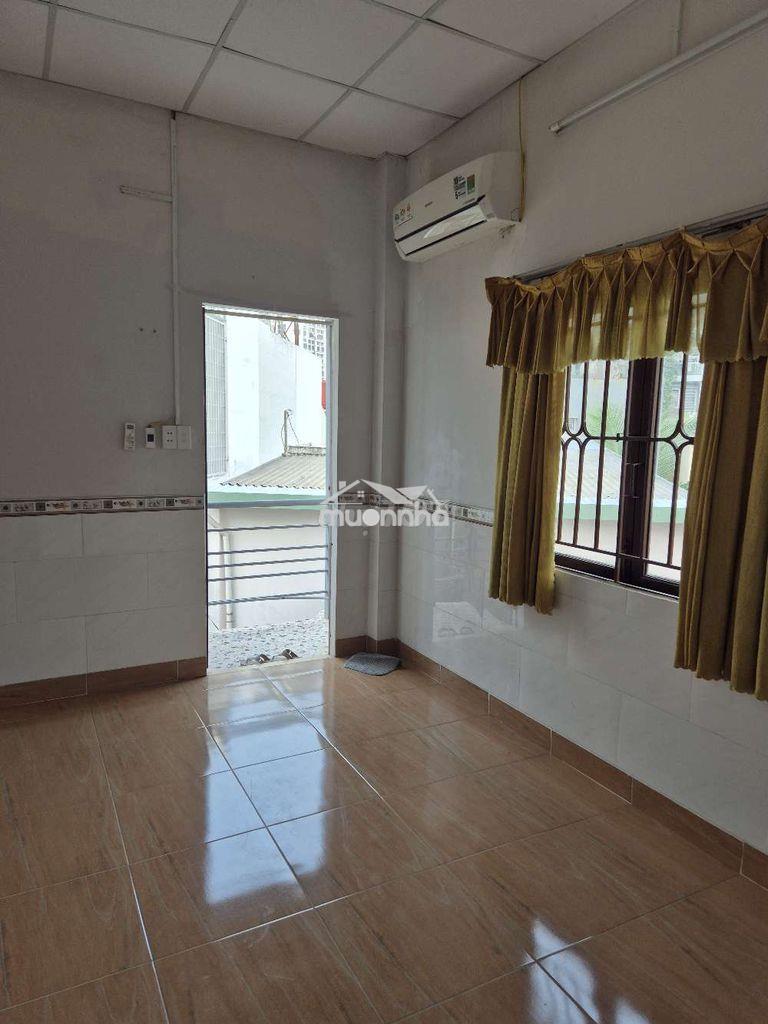 Phòng cho thuê- q2- nữ-1 người
