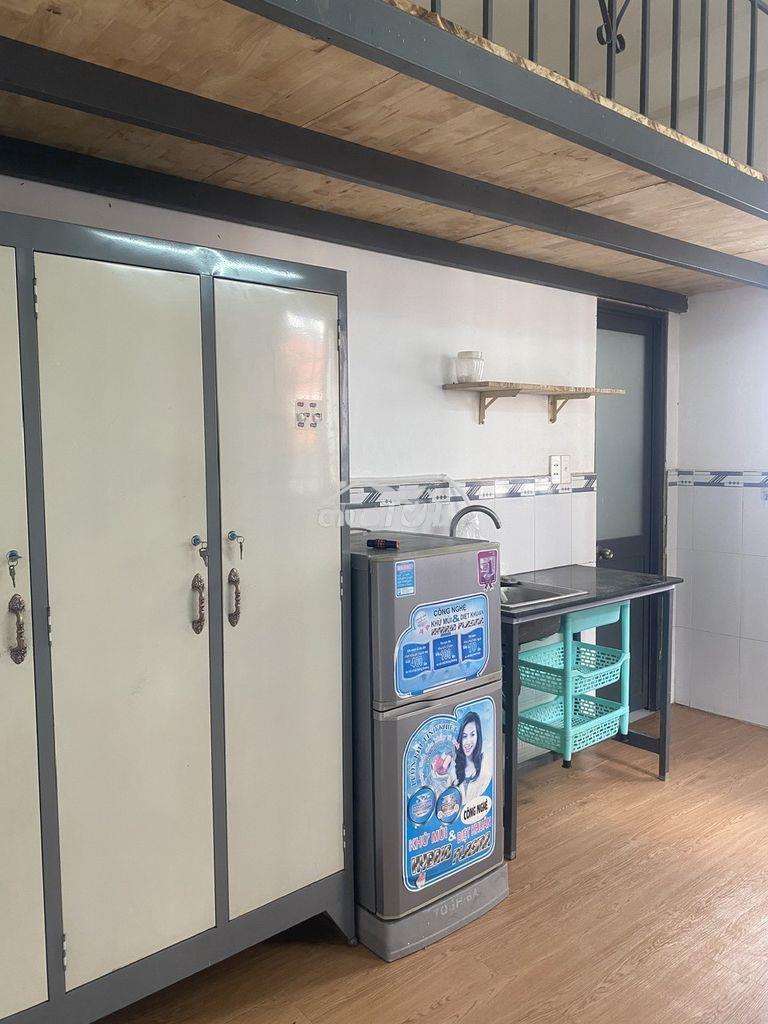 THUÊ PHÒNG TRỌ GIÁ RẺ 2 MẶT HXH THOÁNG, NGAY EMART,ĐHCN4, BÌNH THẠNH