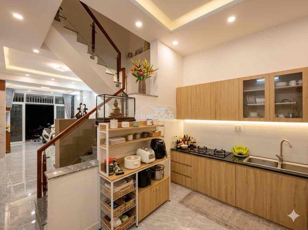 Nhà đẹp đường 12m – kế vinhomes grand park - 2