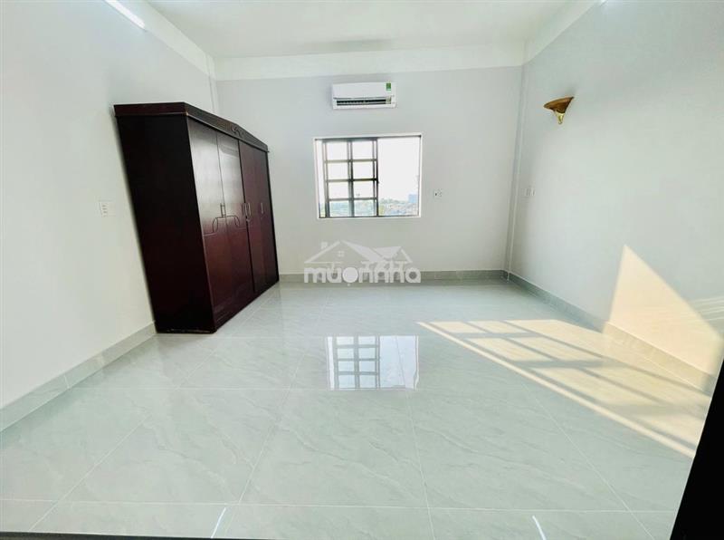Cần bán cc phú lợi thang bộ  dt 44,3m2 ,1pn ,1wc p7,q8 giá: 1.760tỷ