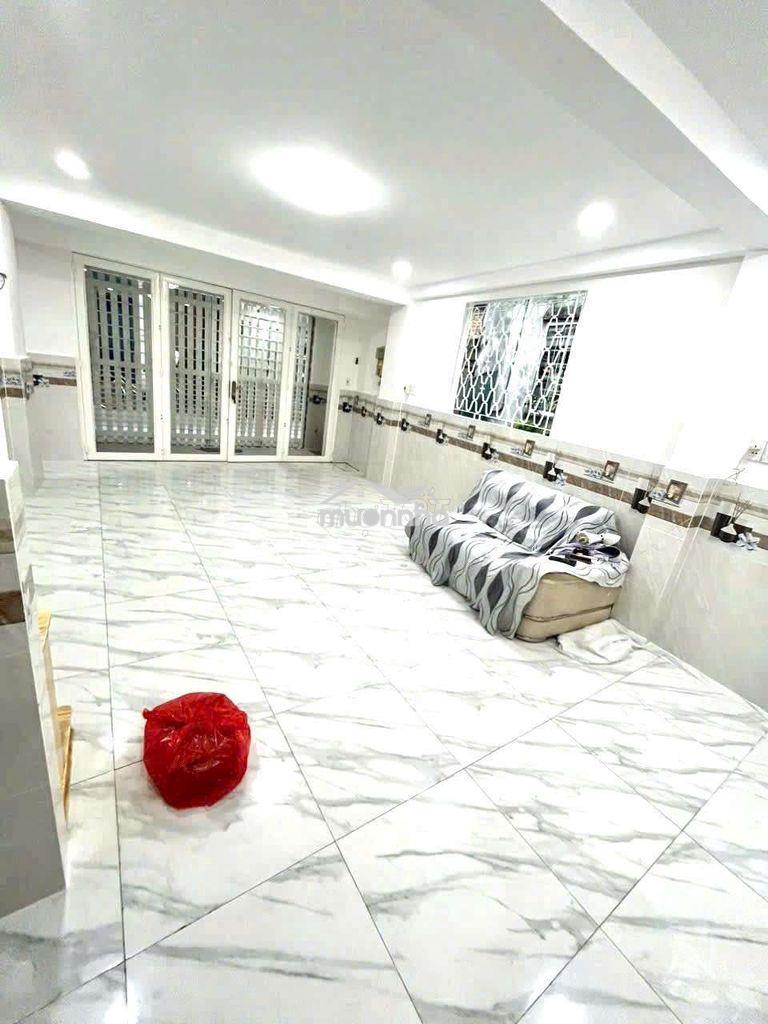 8 x 10m căn góc 3 mặt hẻm nguyễn văn luông