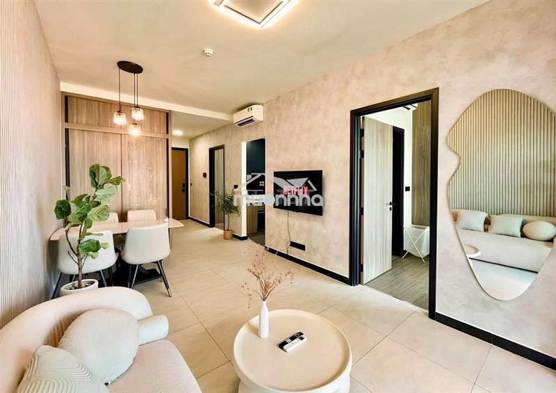 Lê quang định 60m 2pn ,shr,full nội thất , 2ty4,cho thuê 15tr/tháng