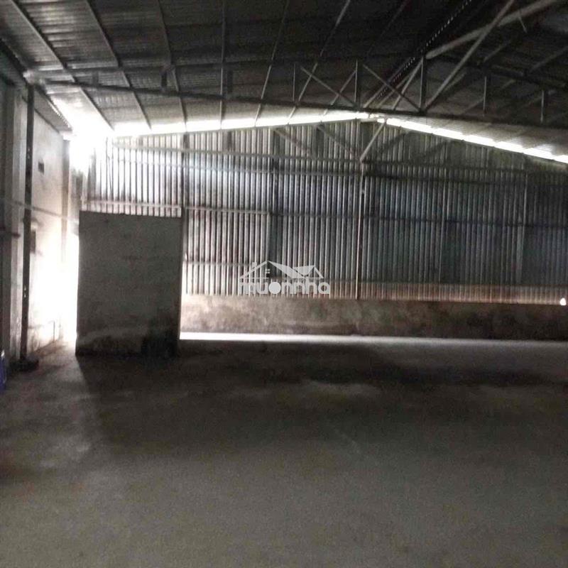Xưởng 300m/9tr dĩ an có điện 3 pha