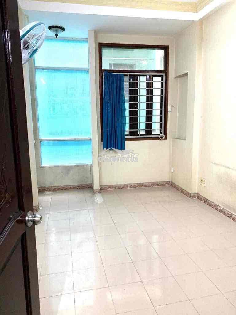 Cho thuê nhà 4 lầu- 3pn 3wc ngay trung tâm quận 5 - trần tuấn khải - 4