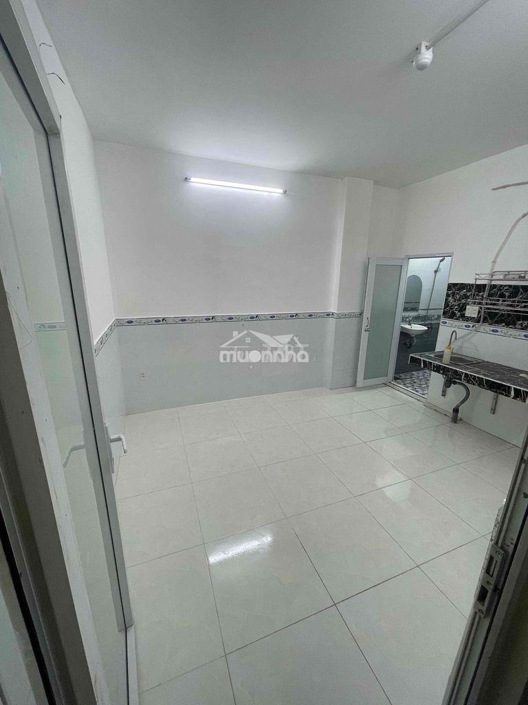 Cho thuê căn hộ tách bếp 2 phòng ngủ - 3