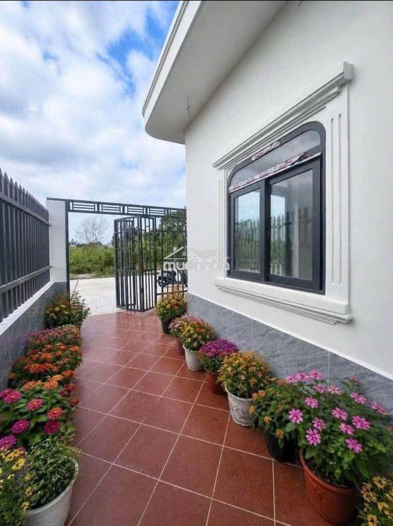 Cần tiền bán nhà phong cách châu âu ở gần bến xe củ chi giá 780 triệu - 3