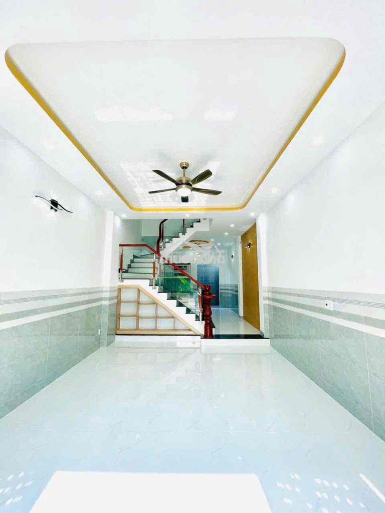 Bán nhà mới xây - 4 tầng - ngay chợ long phước - 3