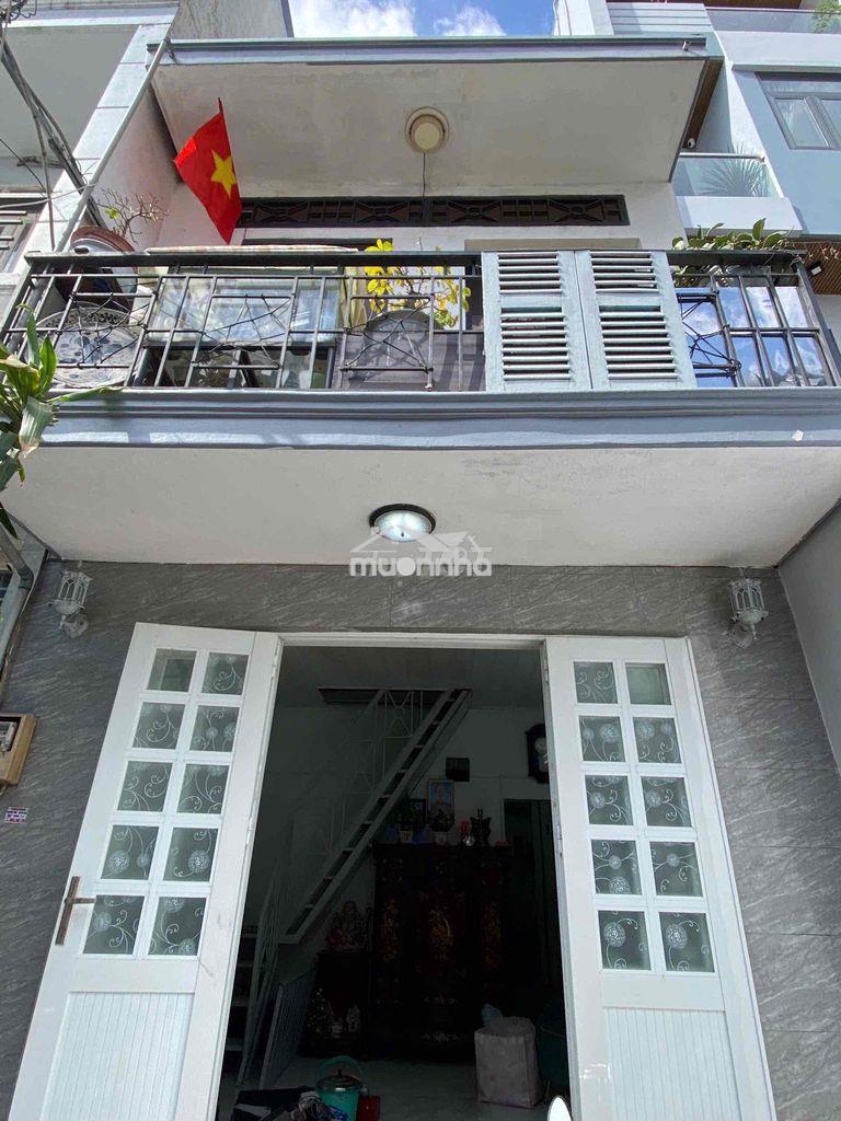 Nguyên căn hẻm lớn htp gần kcx tân thuận