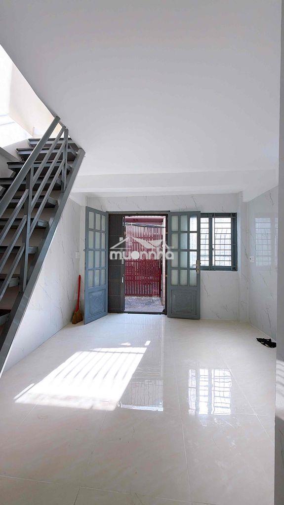 Nhà 2 lầu khu xóm đạo 2p2wc - 4