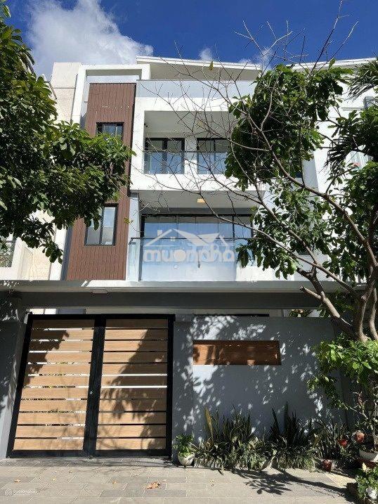 Cho thuê nhà phổ quang, p.2, q. tb, dt: 9x24m, 1 trệt 2 lầu - 2