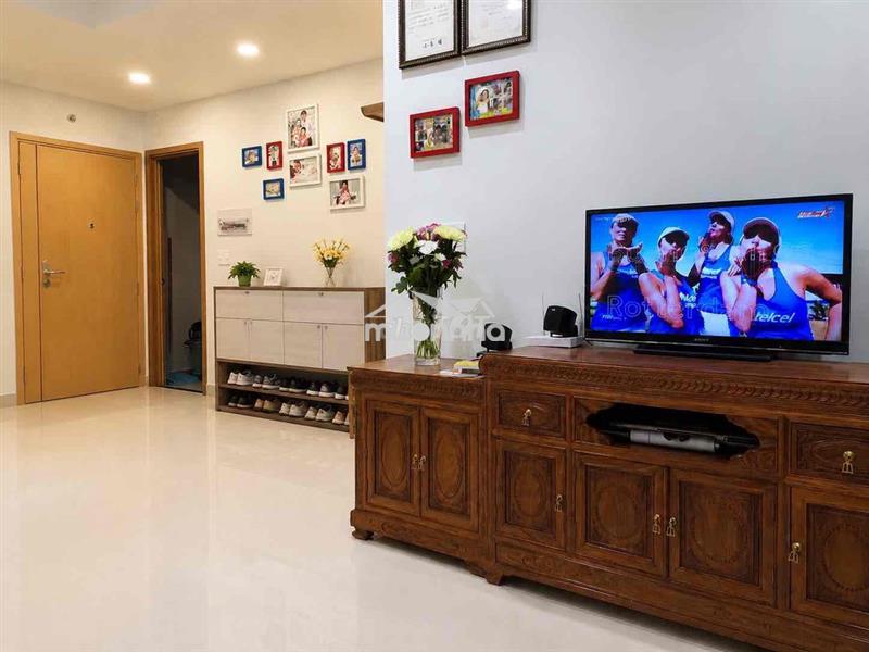 Căn góc 70m2 2pn  charmington lapointe 181 cao thắng, q10