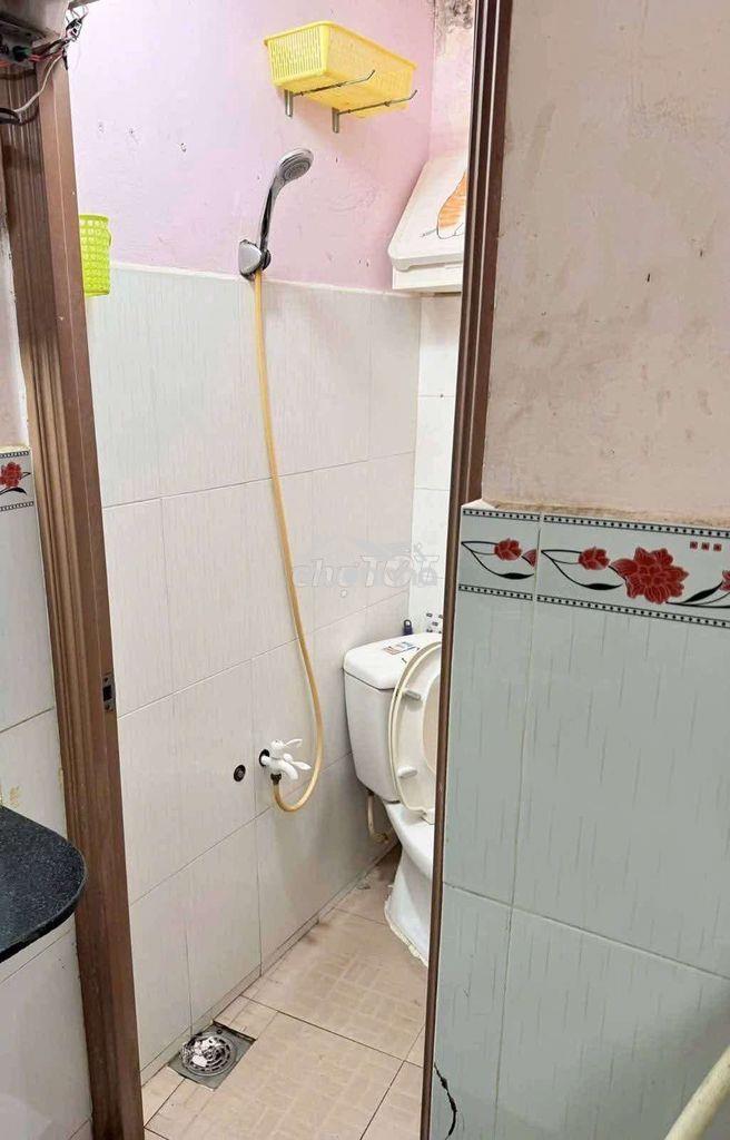 Cho thuê nhà h3g, 1 xet, hoà hung q.10 - 4