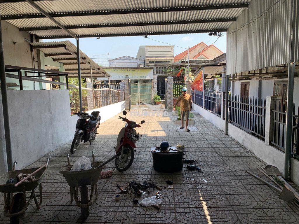 Cho thuê nhà nguyên căn 168m² – vòng xoay long thành, gần chợ - 2