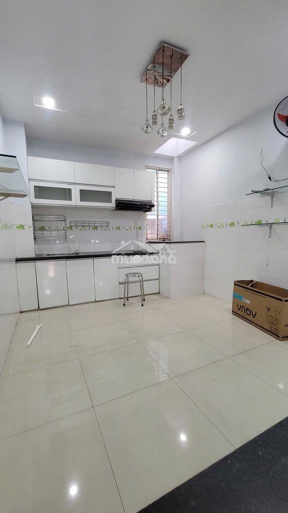 Nhà mới tuệ tĩnh - kế lottemart, 3 lầu, 3pn 3wc, 3x10m, 12tr