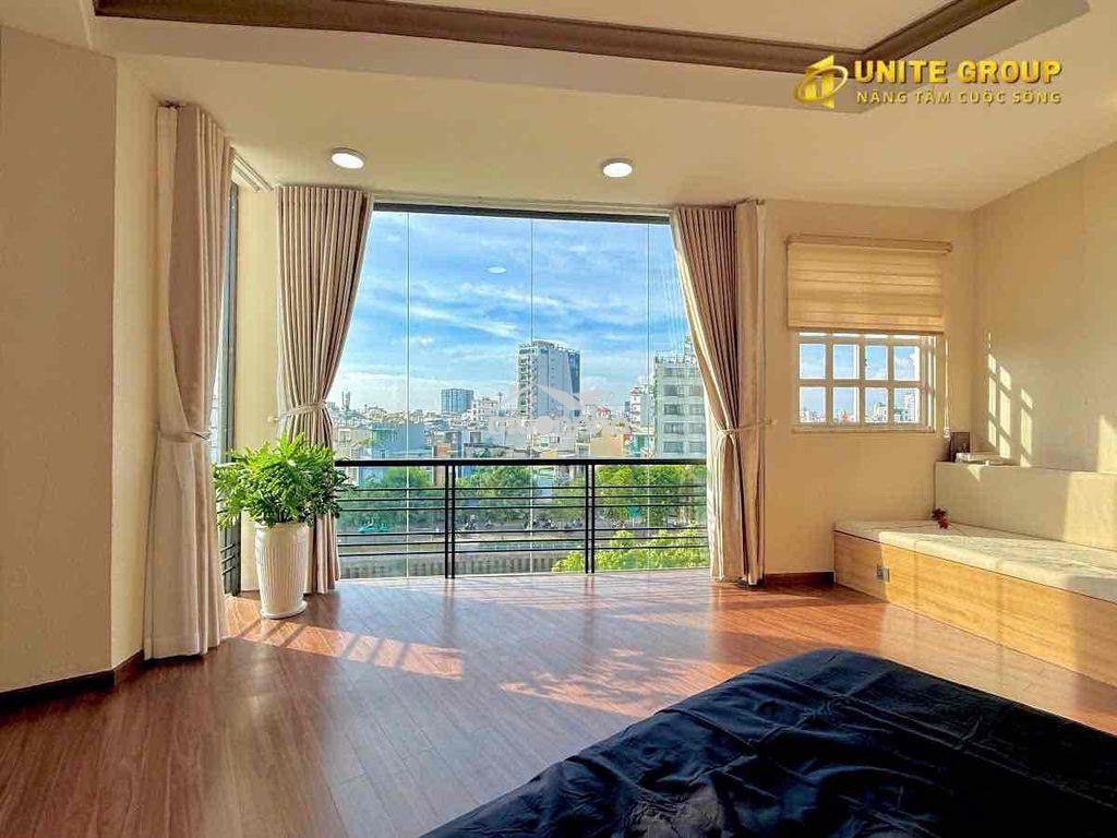 Penthouse trung tâm quận 1, view triệu đô , full nội thất xịn - 3