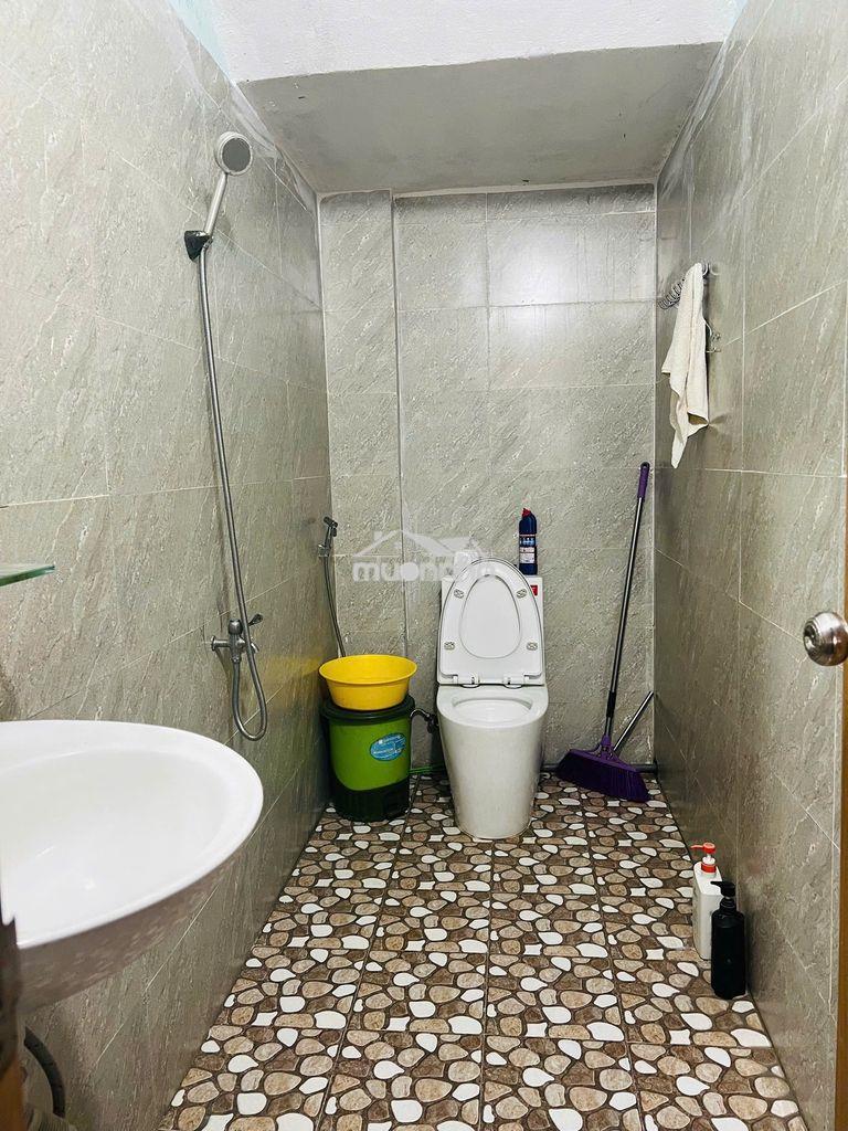 Cho thuê mt phan khoang , sau bến xe , ngang 6m - 3