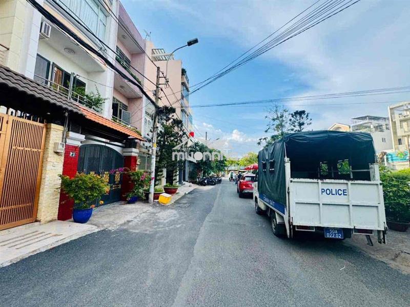 ---> Trung tâm quận 6. thông ra vòng xoay phú lâm hồng bàng, hậu giang