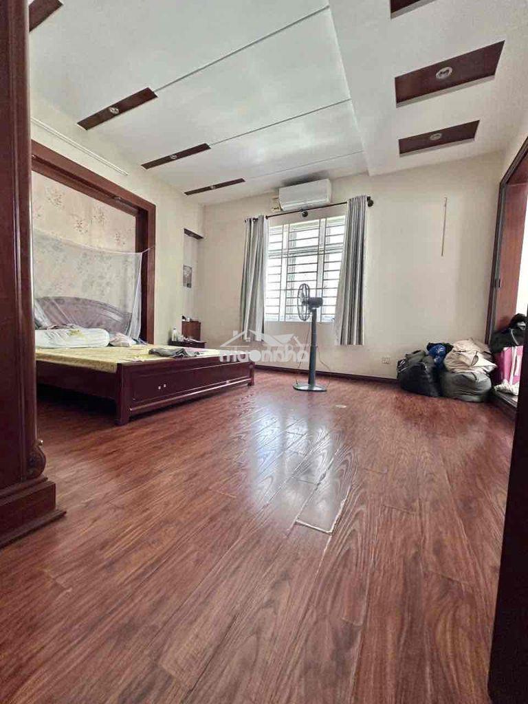 Cho thuê biệt thự đối diện công viên sát aeon dt 10x20 xd 3 tấm - 4