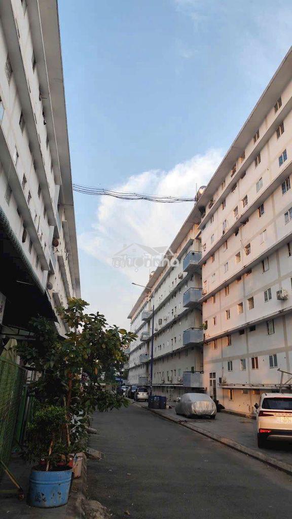 Em gái làm khu công nghiệp mỹ phước 1 cần tiền.... - 3