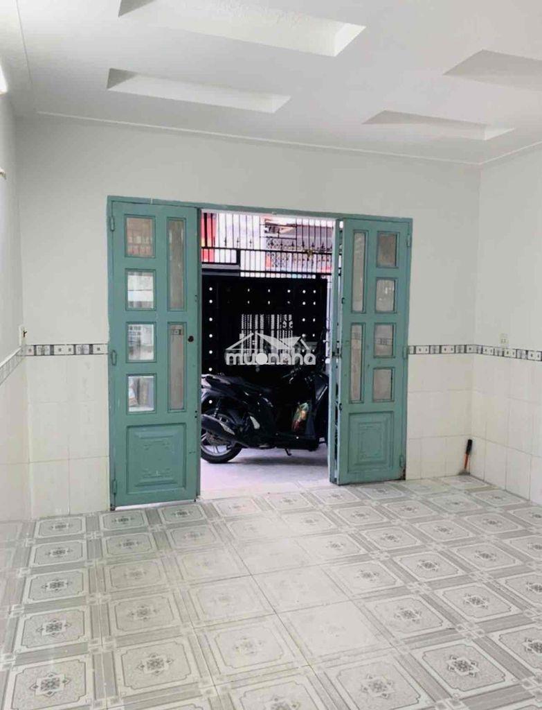 Can goc hem 861 tran xuan soan 120m2 co 4pn