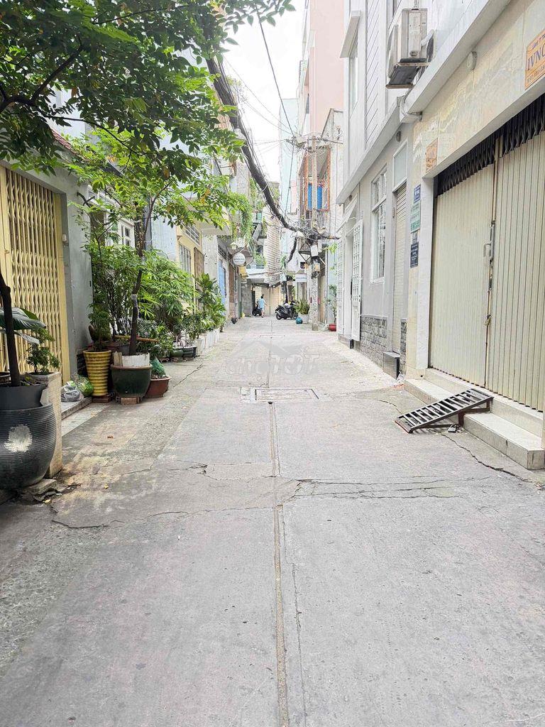 Bán nhà 4 tầng (3.9m x 14m) sát mt nguyễn biểu q5. giá: 12.5 tỷ tl