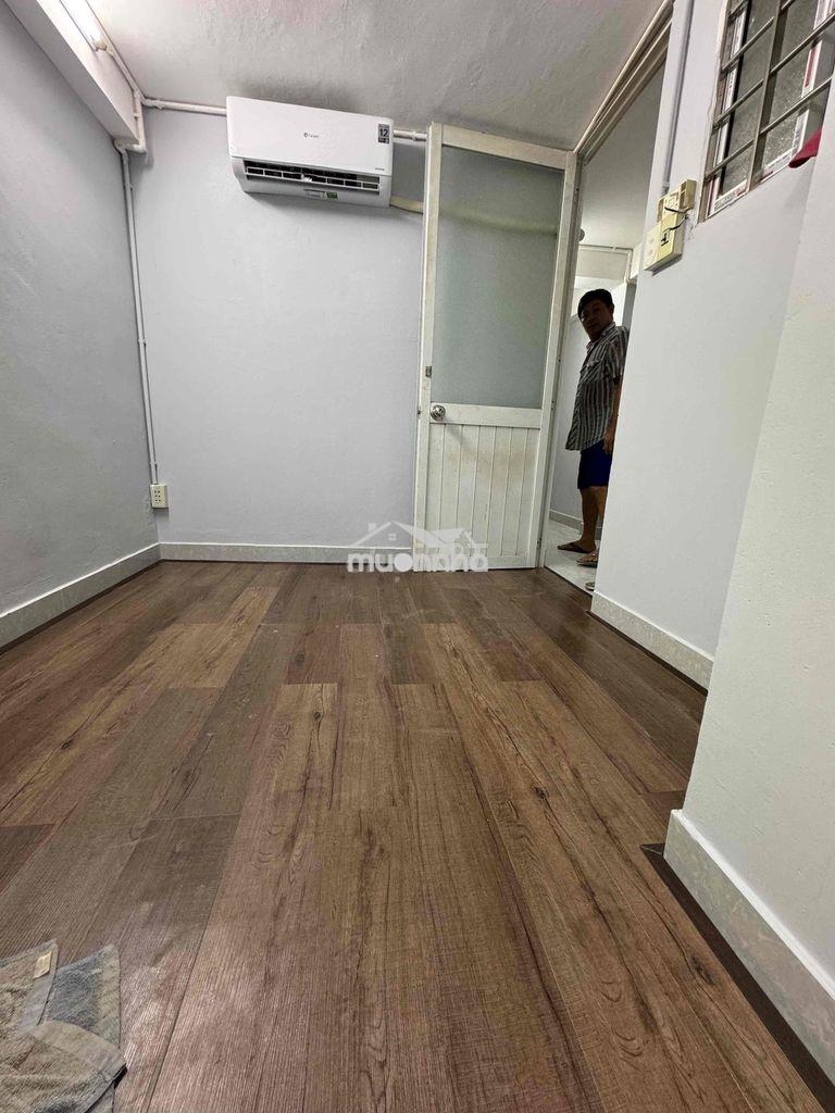 Phòng trọ 2,5tr máy lạnh 451 nguyễn trãi ( hẻm shop susu)