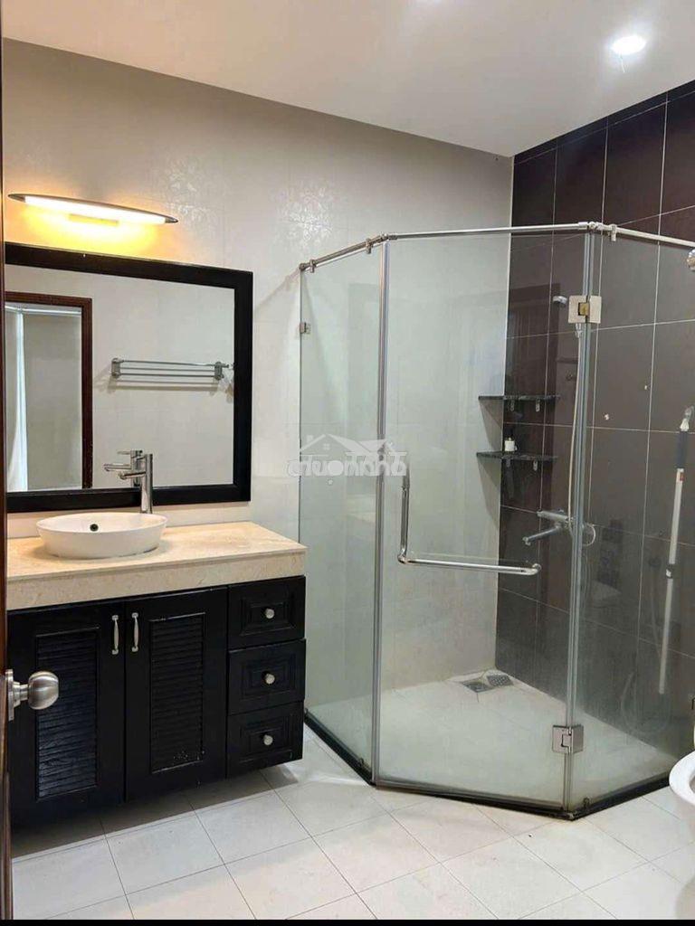Biệt thự giá rẻ 8 x 20 có 6pn 6wc có sân đậu ô tô  - 4