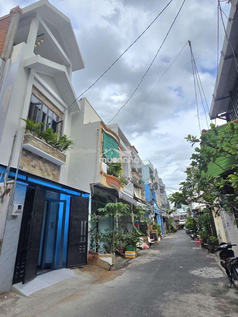 Nhỉnh 8 tỷ- siêu phẩm 3 lầu  mới keng lê ngã kế bên tân bình.  - 2