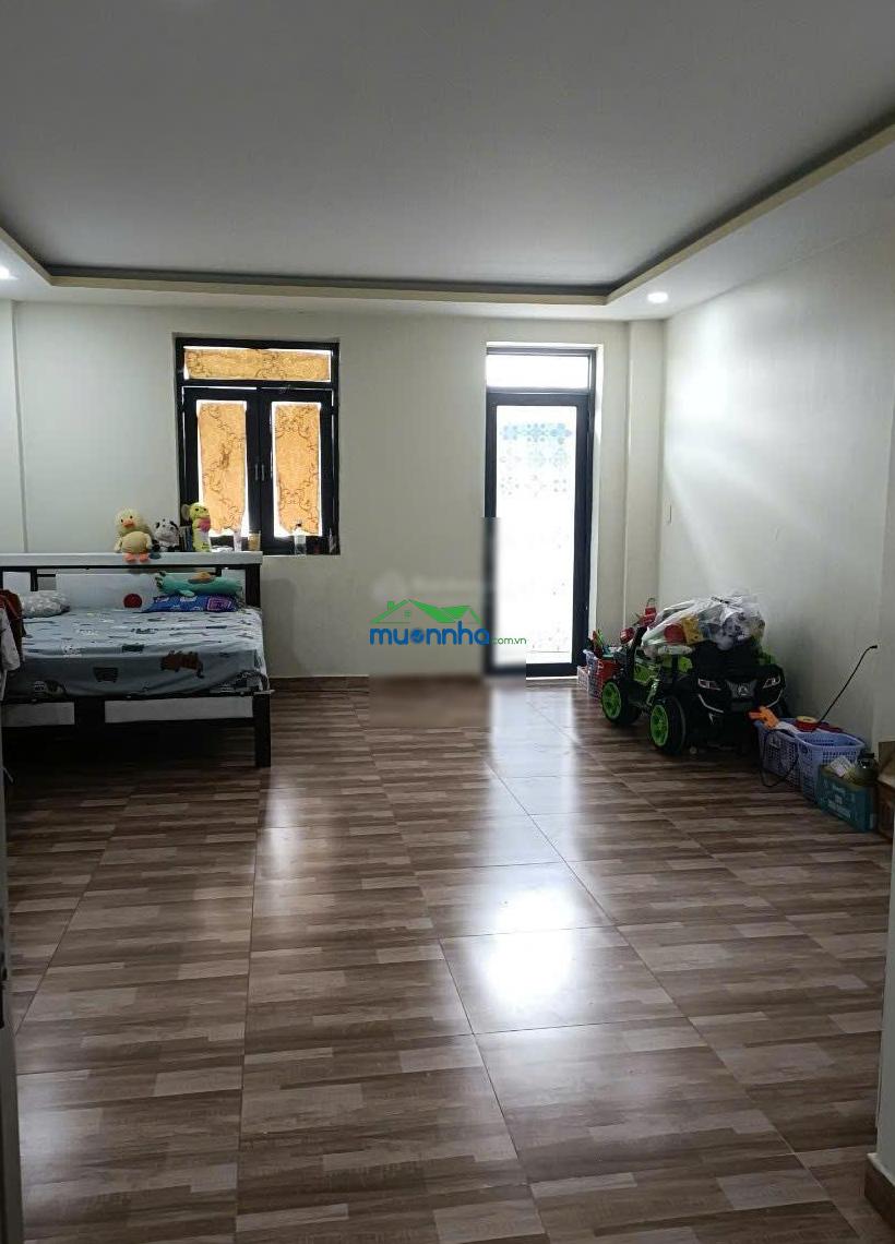 Bán nhà 3 tầng đường 970 p phú hữu quận 9 81m2 5,6x14,4m nhà mới sổ hồng oto đậu tại nhà 0764 994 ***