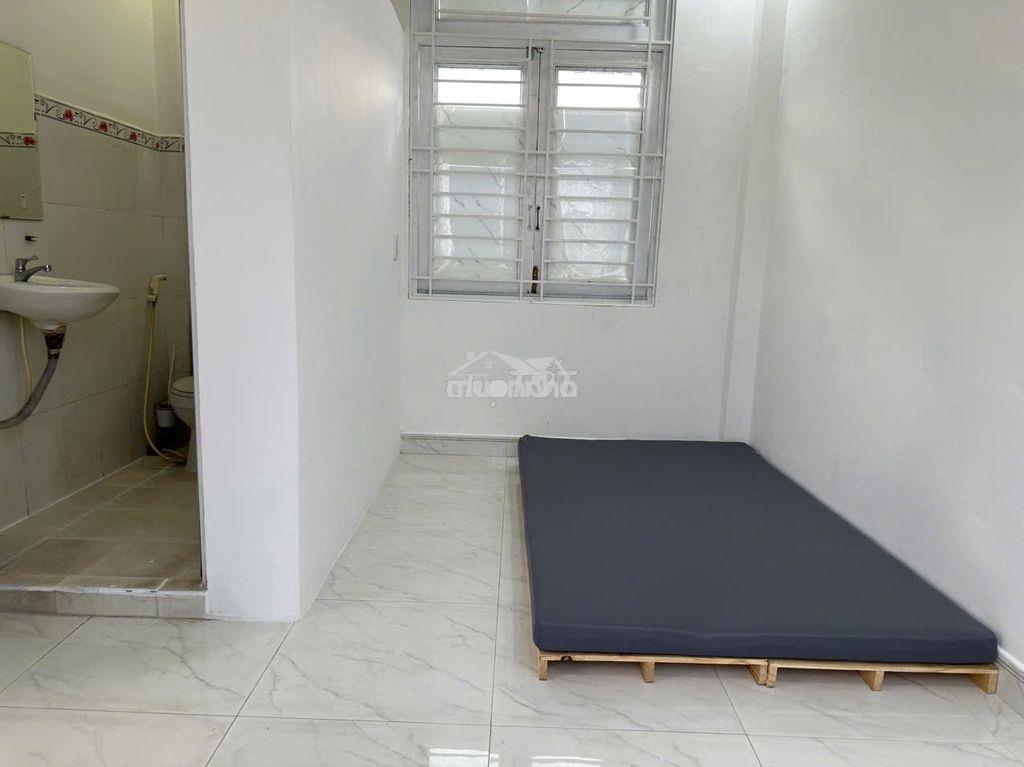 Phòng hẻm tk17  nguyễn cảnh chân, cầu kho quận 1 . 15m2 - 2