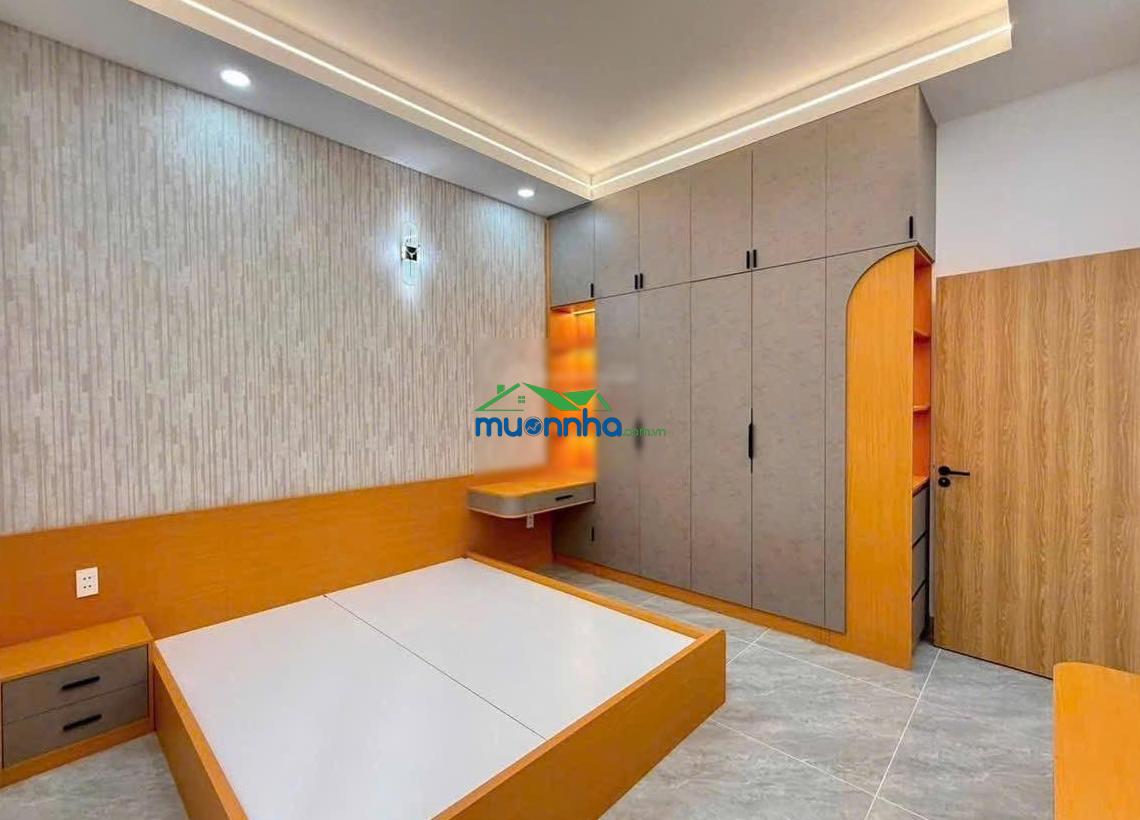 Bán nhà 5x20m tại chợ bờ ngựa. đang cho thuê 20 triệu / tháng