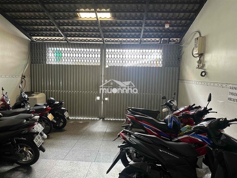 Cho thuê phòng gần trường đh công thương 300mét.
