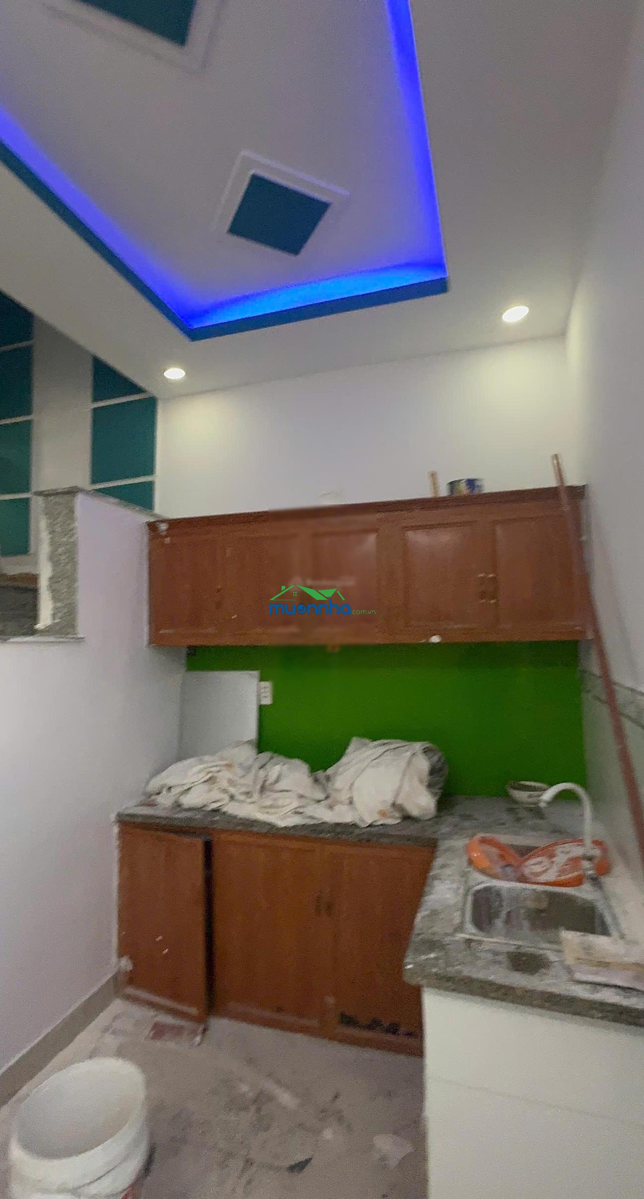 Bán nhà kiên cố cách đường lớn 50m - giá chốt 650 triệu