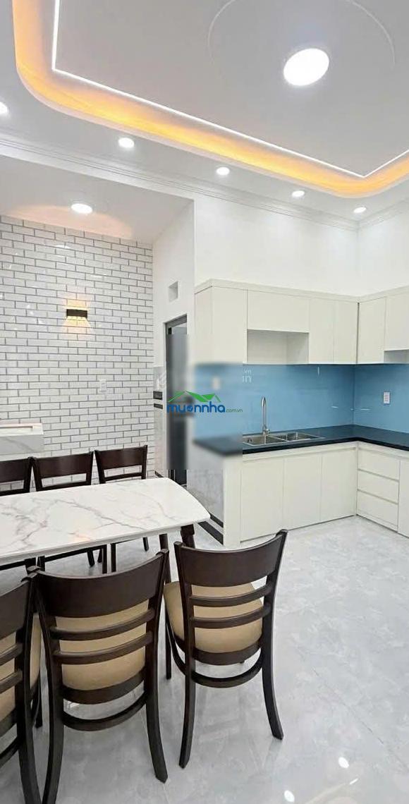 Nhà mới 2 tầng vào ở ngay - vị trí đẹp hxh 30m ra mặt tiền - shr full thổ - 3