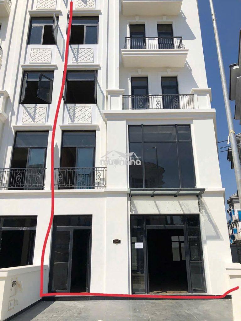 Bán cực gấp căn nhà phố 183m, lô áp góc, ngay đối diện công viên 36ha - 2