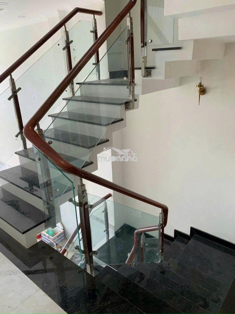 Cho thuê nhà 3.5 tấm khu phân lô đường 18b, f bhha giá 15tr/tháng. - 3