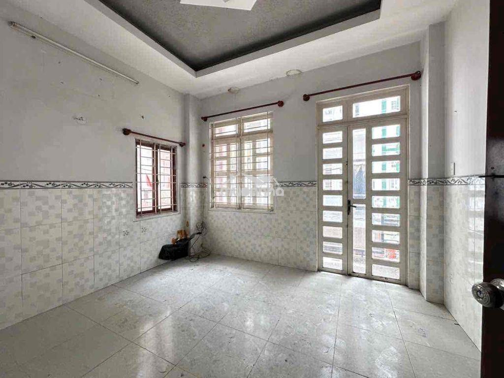 Nhà - 3.5tấm - thông 413 lê văn quới - 5.2tỷ - 4
