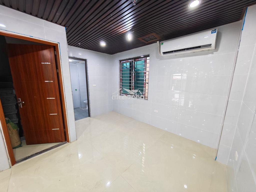 Cho thuê mbkd thanh máy xịn xò, mặt đường lớn - 4