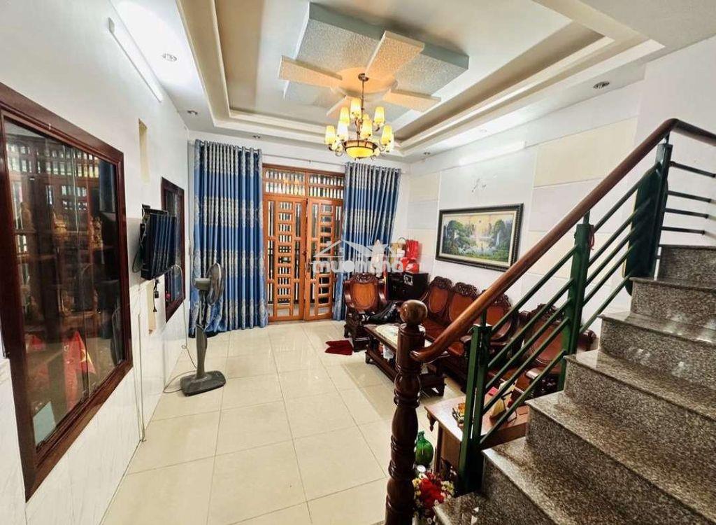 Cho thuê nguyên căn sạch đẹp, 3pn3wc, máy lạnh, hxh thống nhất p16 gv - 3