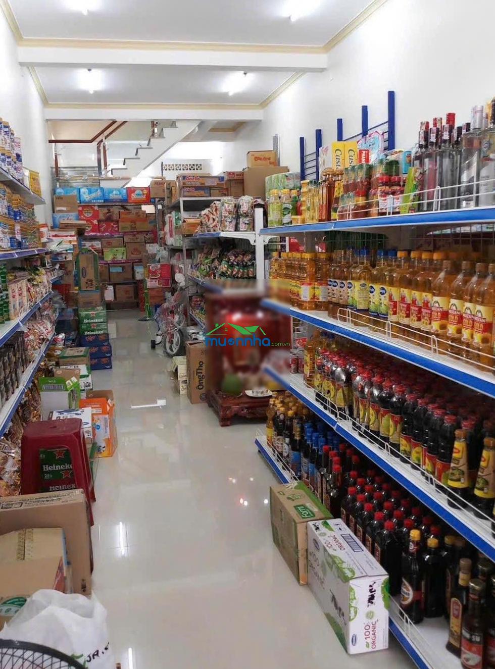 Nhà mặt tiền kinh doanh 110m2 - giá 1 tỷ 200 triệu - ngay chợ - sổ hồng riêng - có trả góp