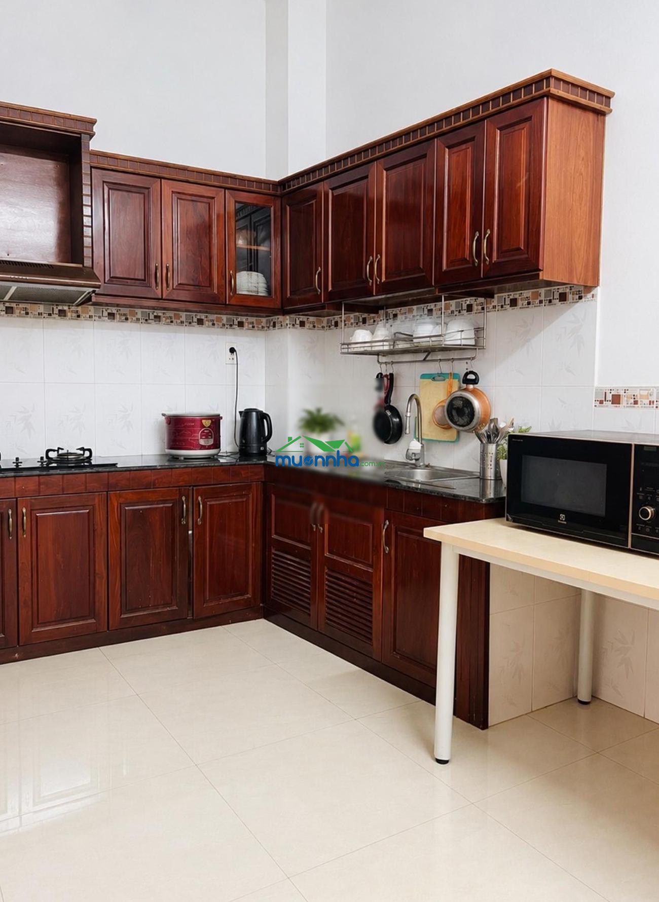 Nhà 3 tầng, hẻm ô tô 6m, cách 200m ra cầu phú xuân, 54m, 4pn, giá 6,1 tỷ (tl)