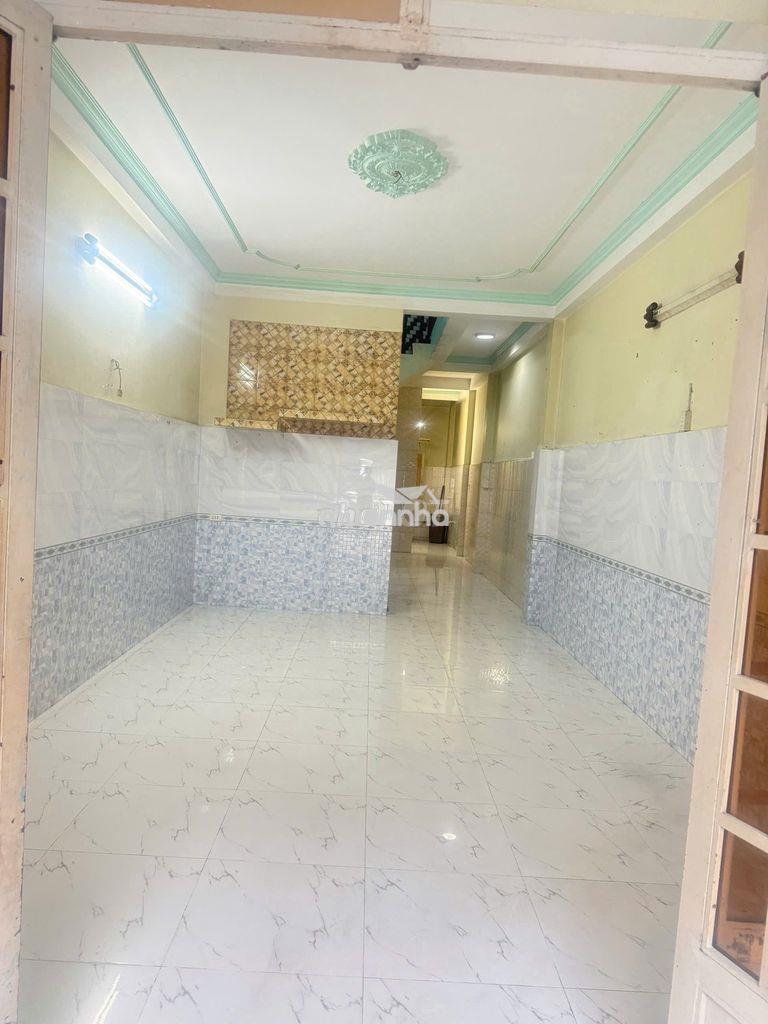 Cho thuê nhà 4x19 ( 3 tầng) gần sát chợ đầu mối hóc môn - 2