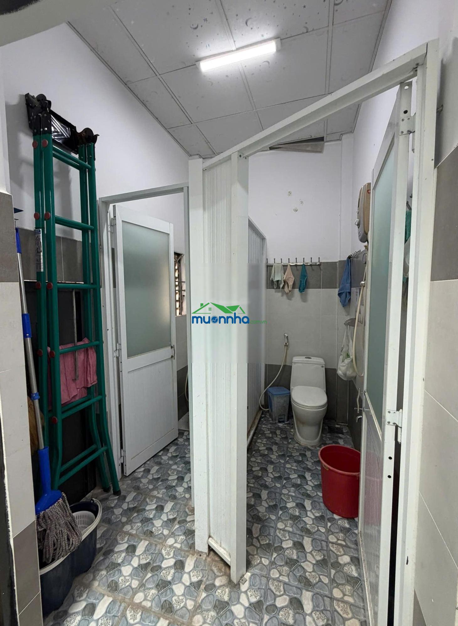 Bán nhà hẻm xe hơi sát mặt tiền ngay chợ bà chiểu, bình thạnh - 90m² nở hậu 6,3m - chỉ 8.7 tỷ - 2