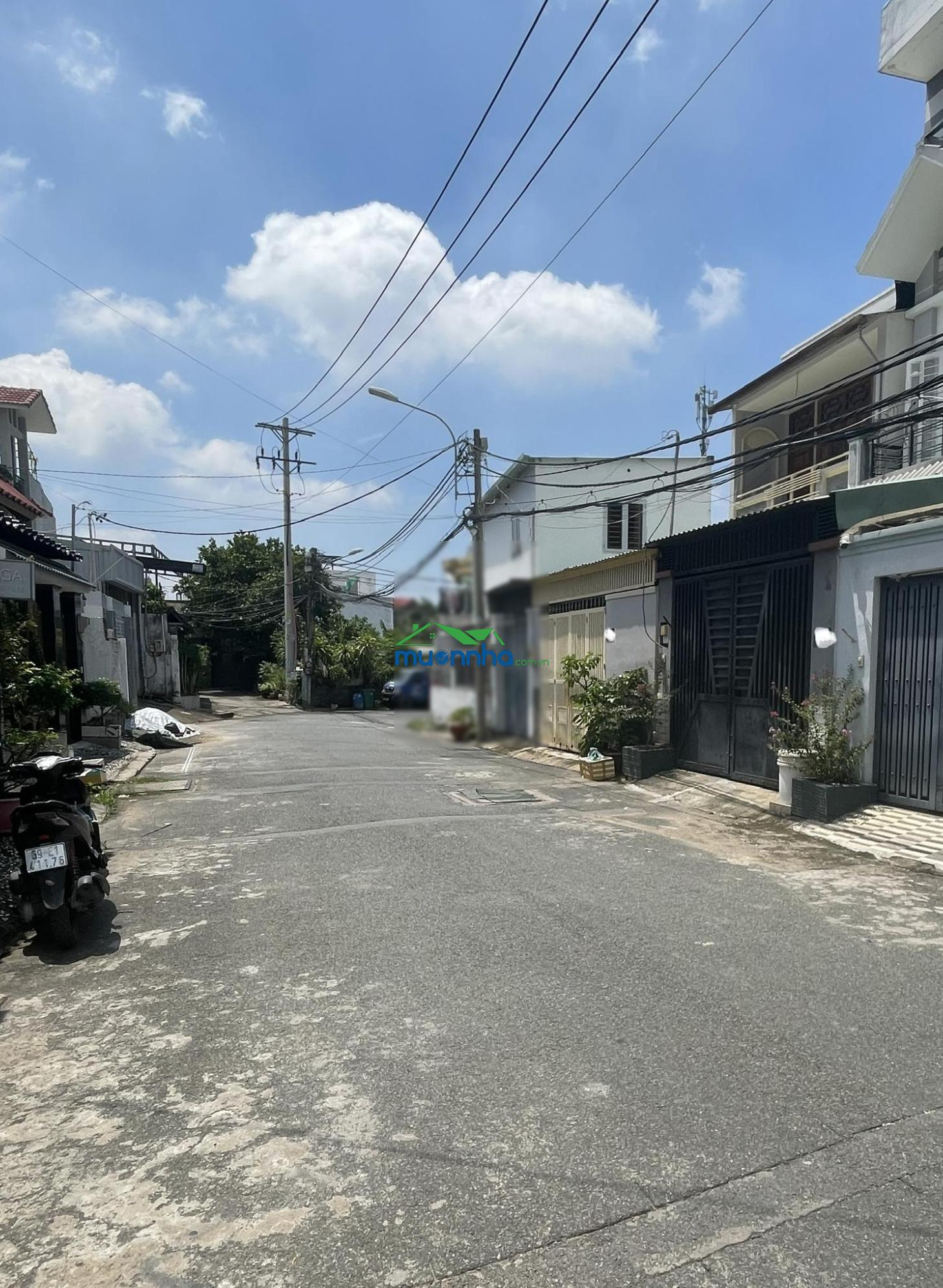 Tăng nhơn phú a - đường 8m kd - chỉ 5 tỷ. nhà 2 lầu - 50m2 - mua ở & kinh doanh - 2